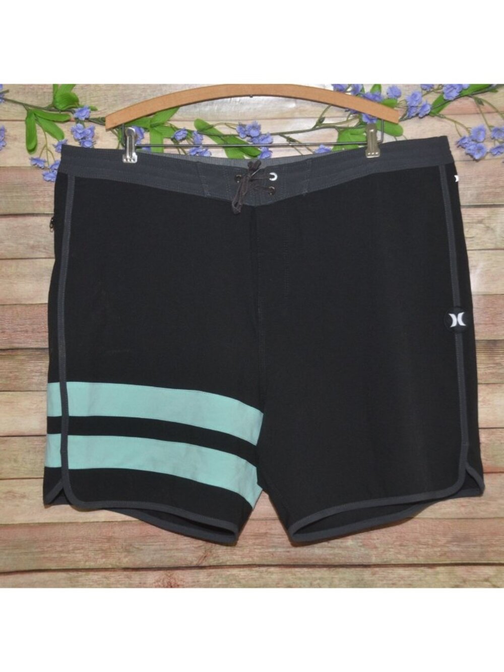 Hurley Phantom Black & Aqua Men's Boardshorts Size 40 XL Swimwear Beach Surf